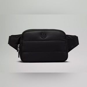 SOLD OUT Everywhere Belt Bag Large 2L Wunder Puff* Black